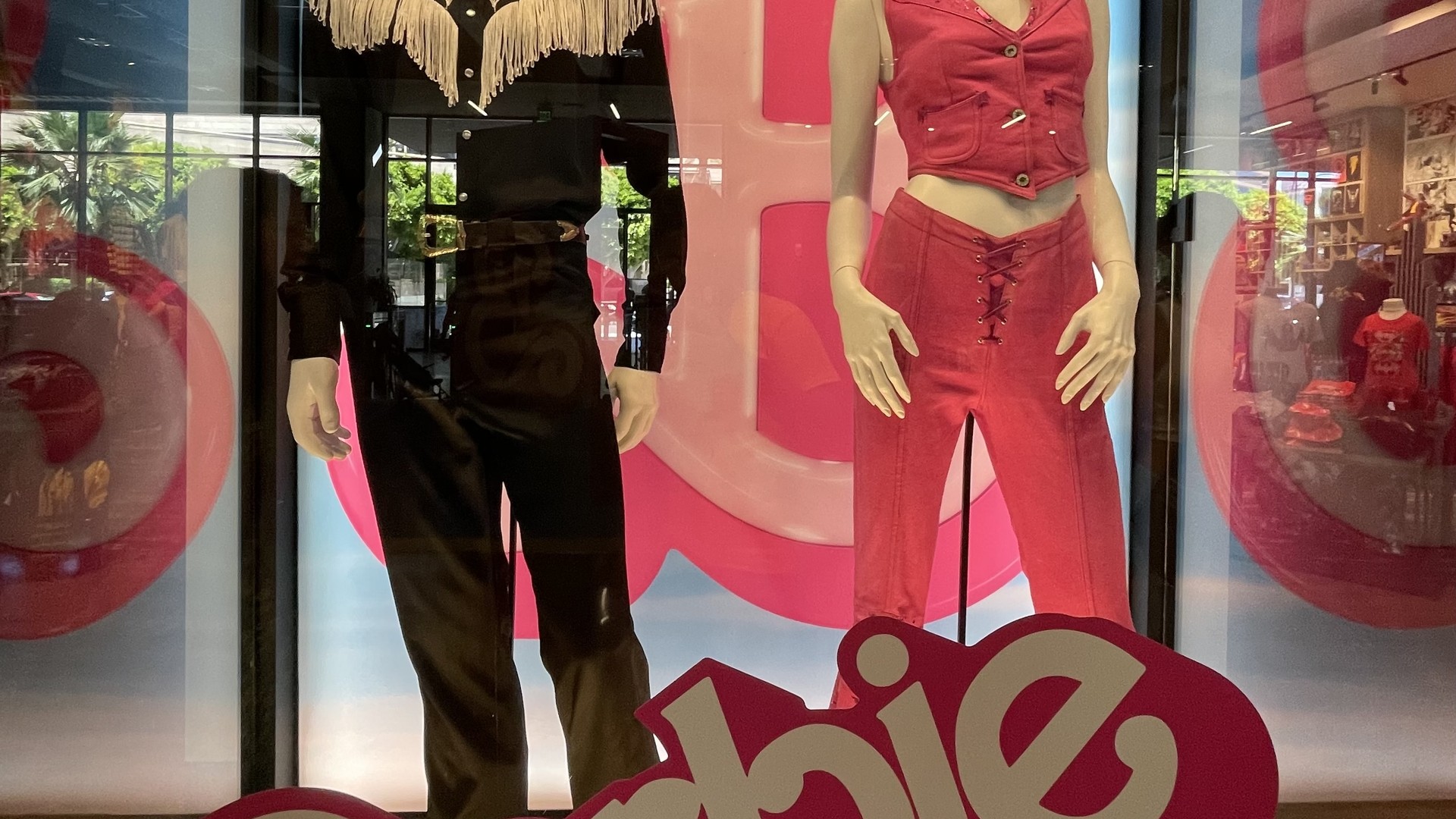 Barbie 2 is not dead. It has a December deadline.