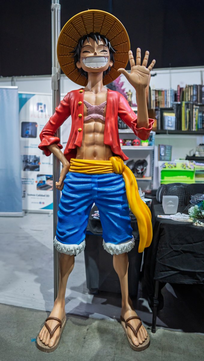 Monkey D. Luffy figure
